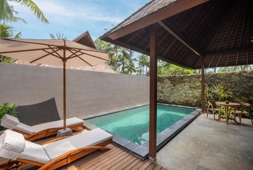 Unagi Wooden Villa By Emana