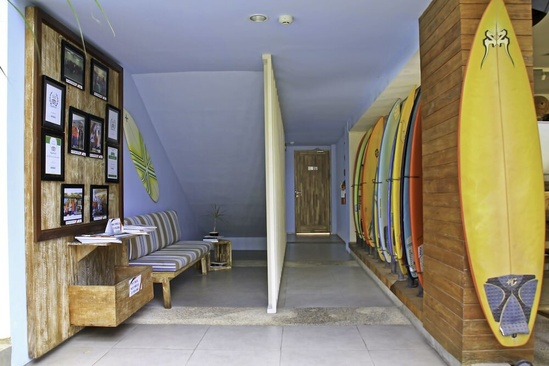 Bliss Surfer Hotel