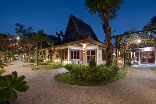 Villa Almarik Resort