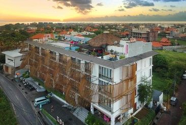 Koa D'Surfer Hotel