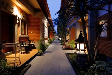 Adi Dharma Hotel Kuta
