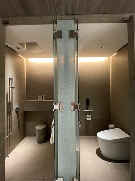 Janu Tokyo