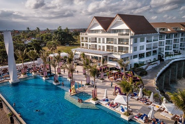 Lv8 Resort Hotel