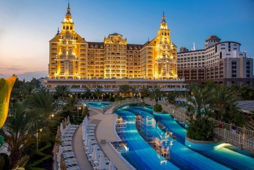 Royal Holiday Palace