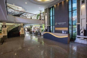 Famous Hotel Kuta