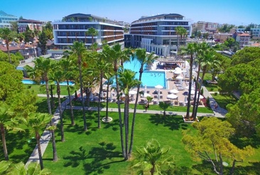 Acanthus Cennet Barut Collection