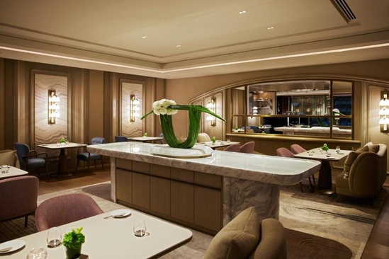 Four Seasons Hotel Tokyo At Marunouchi