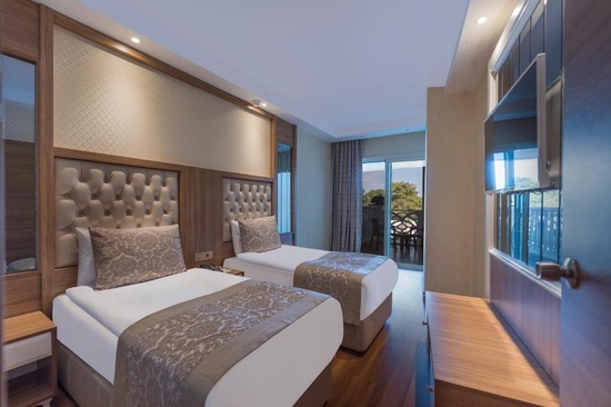 Oz Hotels Sui