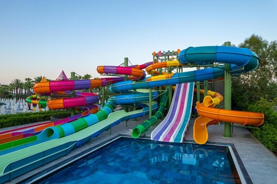 Delphine Deluxe Resort