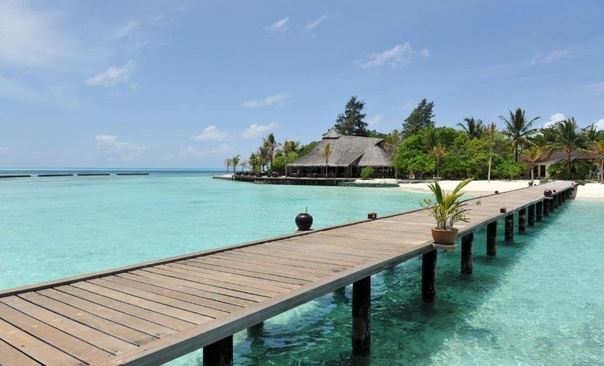 Komandoo Island Resort