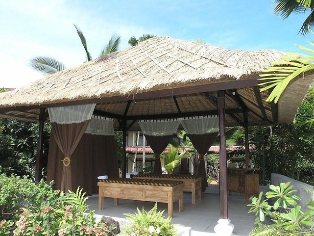 Palm Beach Hotel Bali