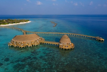 Emerald Faarufushi Resort & Spa