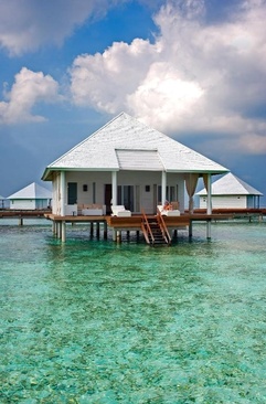 Diamonds Athuruga Beach & Water Villas