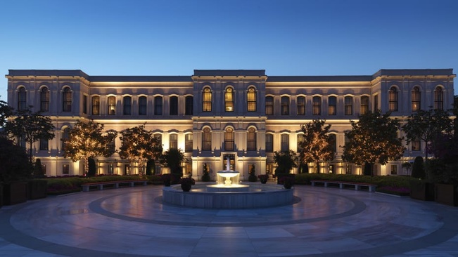 Four Seasons Hotel Istanbul At The Bosphorus