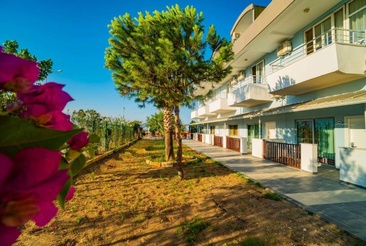 Prenses Sealine Beach Hotel