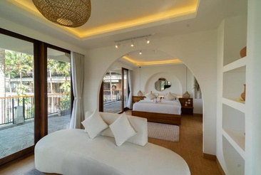 Om Ham Retreat & Resort