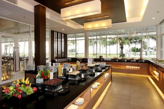 Kantary Beach Hotel Villas & Suites