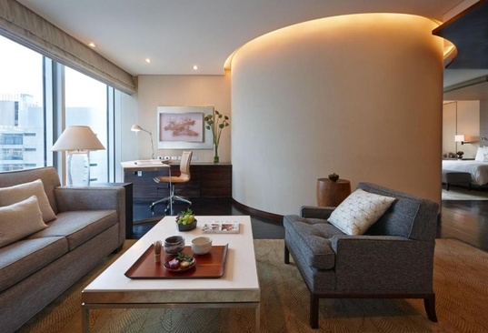 Four Seasons Hotel Tokyo At Marunouchi
