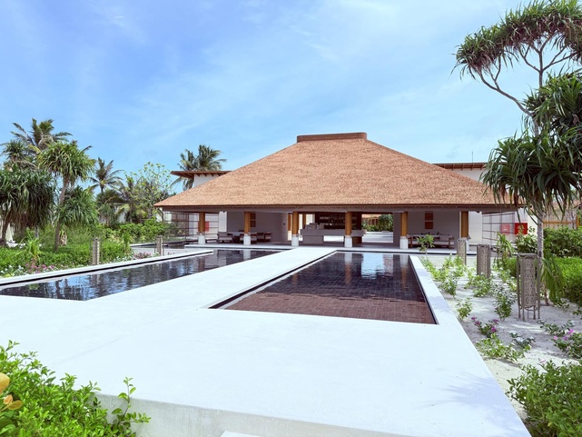 Centara Grand Lagoon Maldives