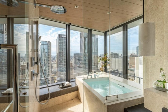 Four Seasons Hotel Osaka