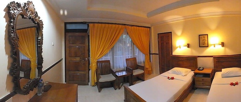 Palm Beach Hotel Bali