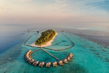 Komandoo Island Resort