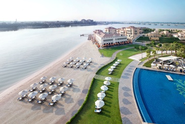 The Ritz-Carlton Abu Dhabi, Grand Canal