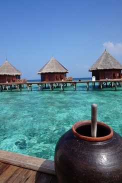 Angaga Island Resort & Spa