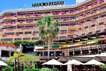 Four Seasons Hotel