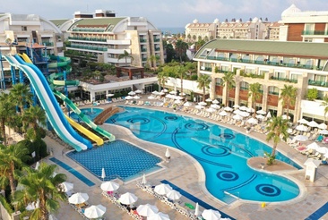 Crystal Waterworld Resort & Spa