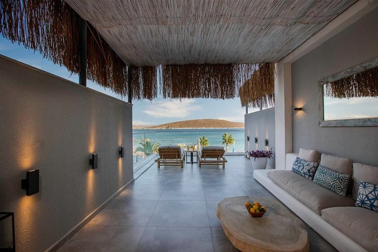 Design Plus Seya Beach Hotel