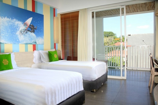 Bliss Surfer Hotel