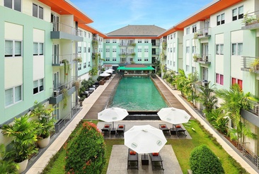 Harris Hotel & Residences Riverview - Kuta