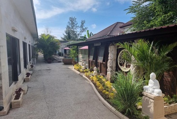 Kura Kura Beach Resort