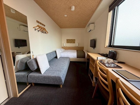 Xcellent Hotel