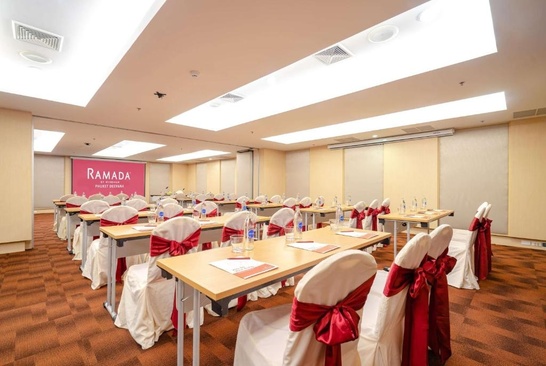Ramada By Wyndham Phuket Deevana