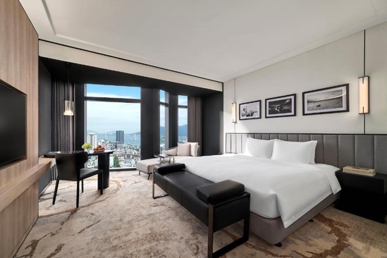 Crowne Plaza Danang Central Hotel (Ex.Bay Capital Danang)