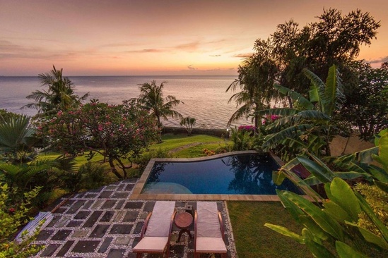 Aquamarine Beach Villas