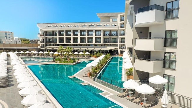 The X Belek