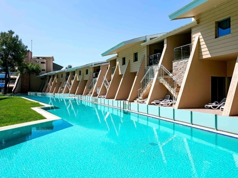 Rixos Sungate