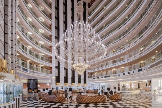 Delphin Imperial Lara