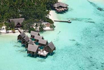 Constance Moofushi