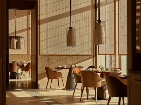 Janu Tokyo