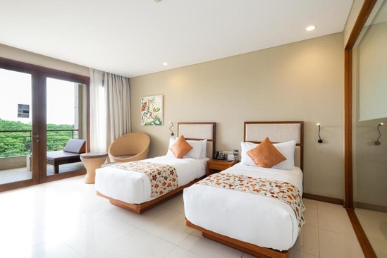 Vouk Hotel & Suites