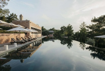 Amanruya Resorts