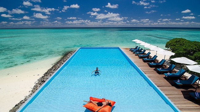 Summer Island Maldives