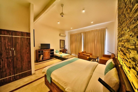 R Degrees Luxury Boutique Hotel