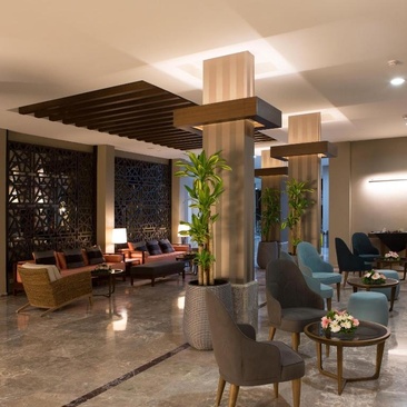 Paloma Marina Suites